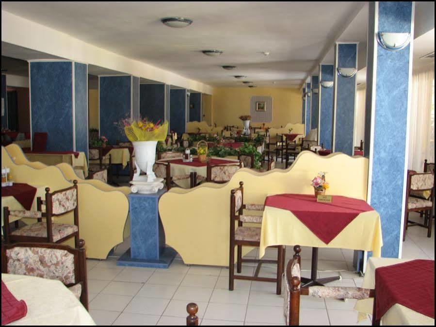 Kamchia Park Hotel Golden Sands Exterior photo