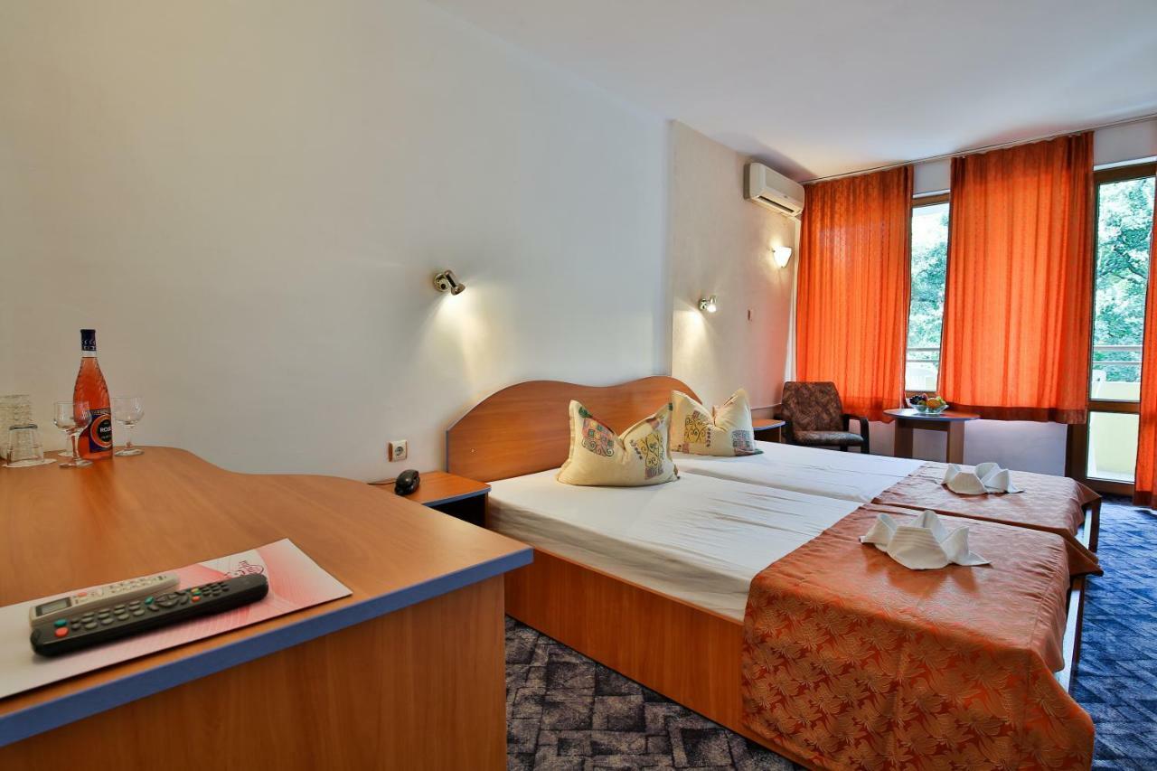 Kamchia Park Hotel Golden Sands Exterior photo